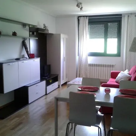 Torre De La Fuente Aprtovistas Piscina Parking * 奥维耶多