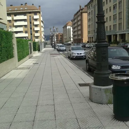 Torre De La Fuente Aprtovistas Piscina Parking Appartamento Oviedo