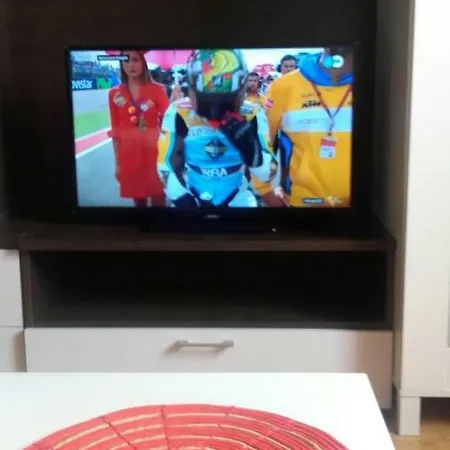 아파트 Torre De La Fuente Aprtovistas Piscina Parking 오비에도