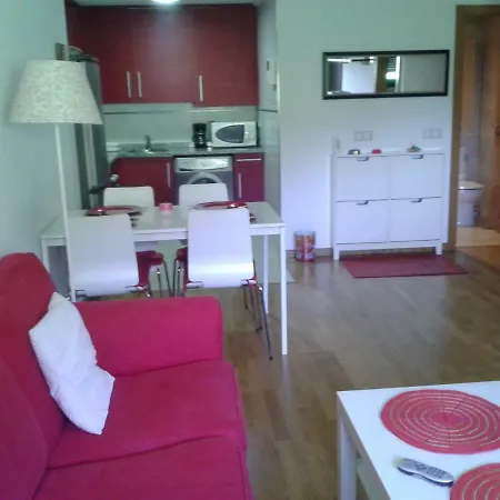 Torre De La Fuente Aprtovistas Piscina Parking 奥维耶多